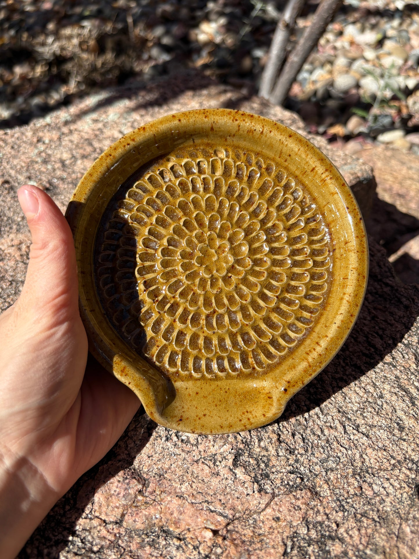 Garlic Grater•Spoon Rest